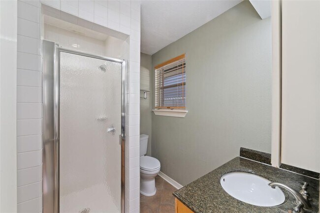 Building Photo - 4118 Donna Lynn Dr