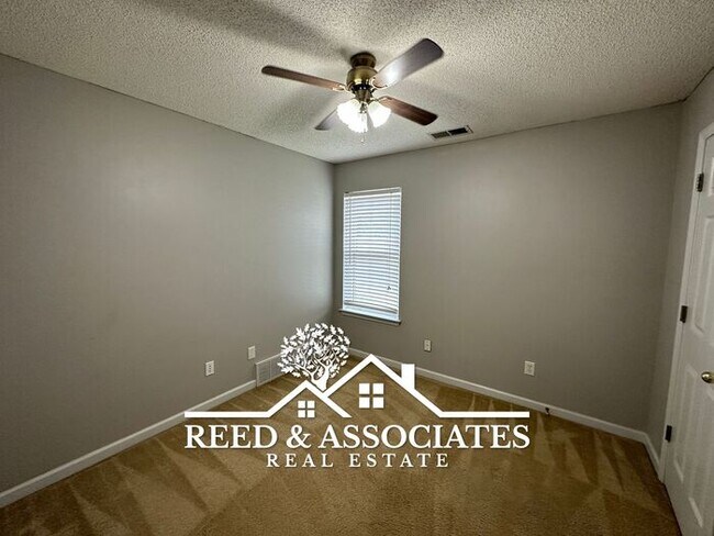 Building Photo - Cordova Home Located off of Houston Levee!