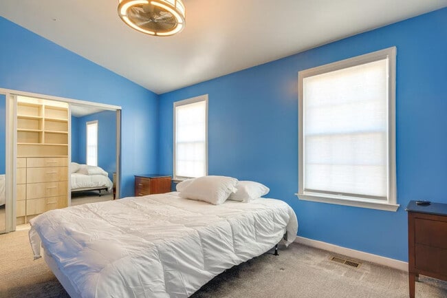 Building Photo - 3 Joyceton Terrace