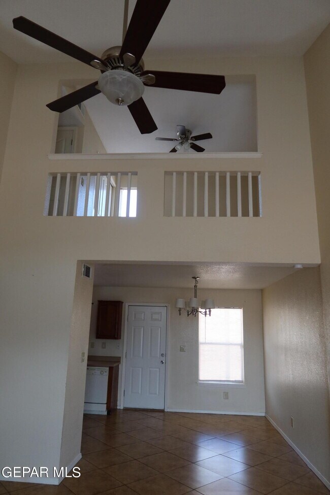 Building Photo - 12269 Sun Bridge Pl