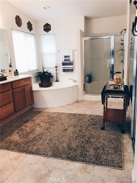 Building Photo - 17 Corte Montena