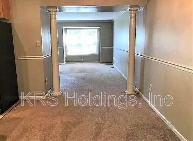 Building Photo - 604 Backridge Ct