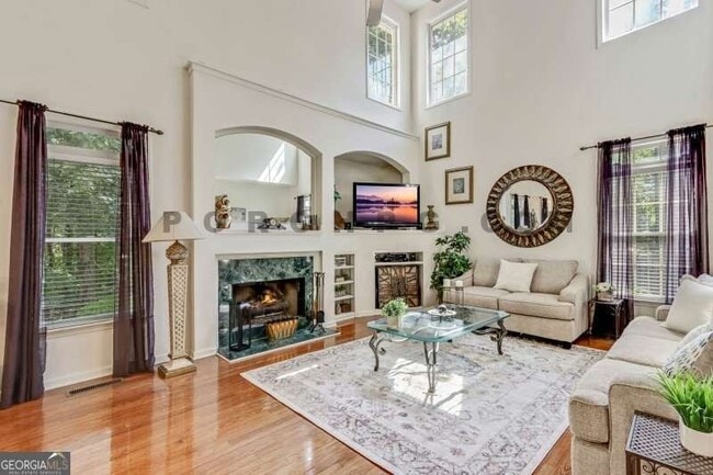 Building Photo - 3210 Kittiwake Cir