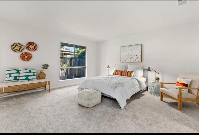 Building Photo - "Charming 1-Bed Santa Cruz Retreat with El...