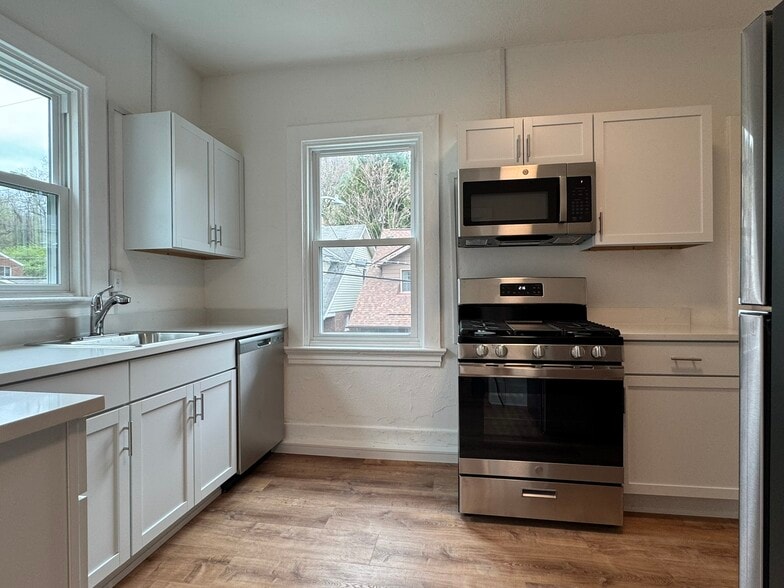 Building Photo - 21 Howard St