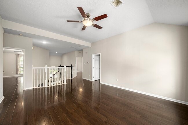 Building Photo - 1505 Hickory Ct