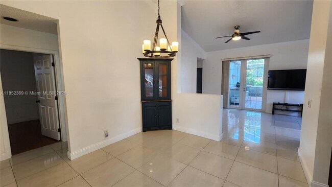 Building Photo - 772 Sand Creek Cir