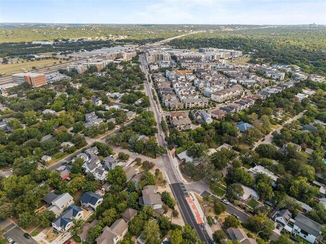 Building Photo - 3806 Bull Creek Rd