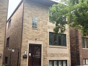 Building Photo - 449 W 37th St