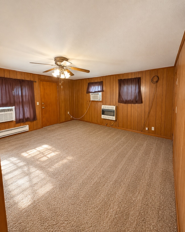 Building Photo - Charming 3 Bedroom Home in the Heart of Oilton