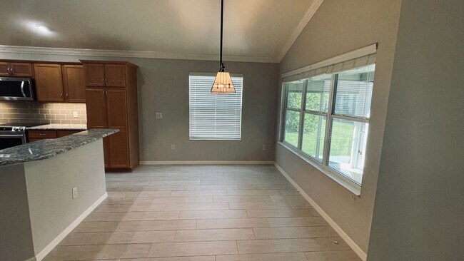 Building Photo - Lovely 3/2 Home in The Villages an active ...