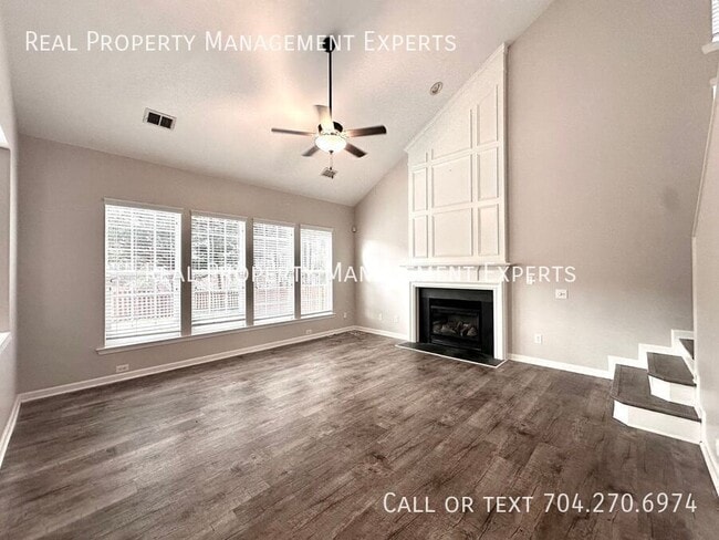 Building Photo - 18124 Harbor Mist Rd