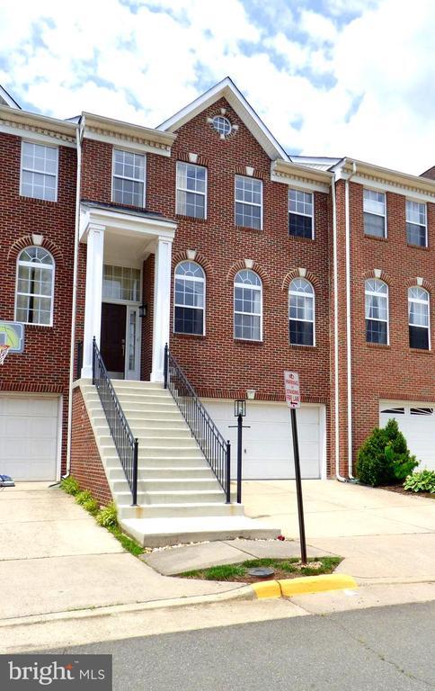Building Photo - 44286 Acushnet Terrace