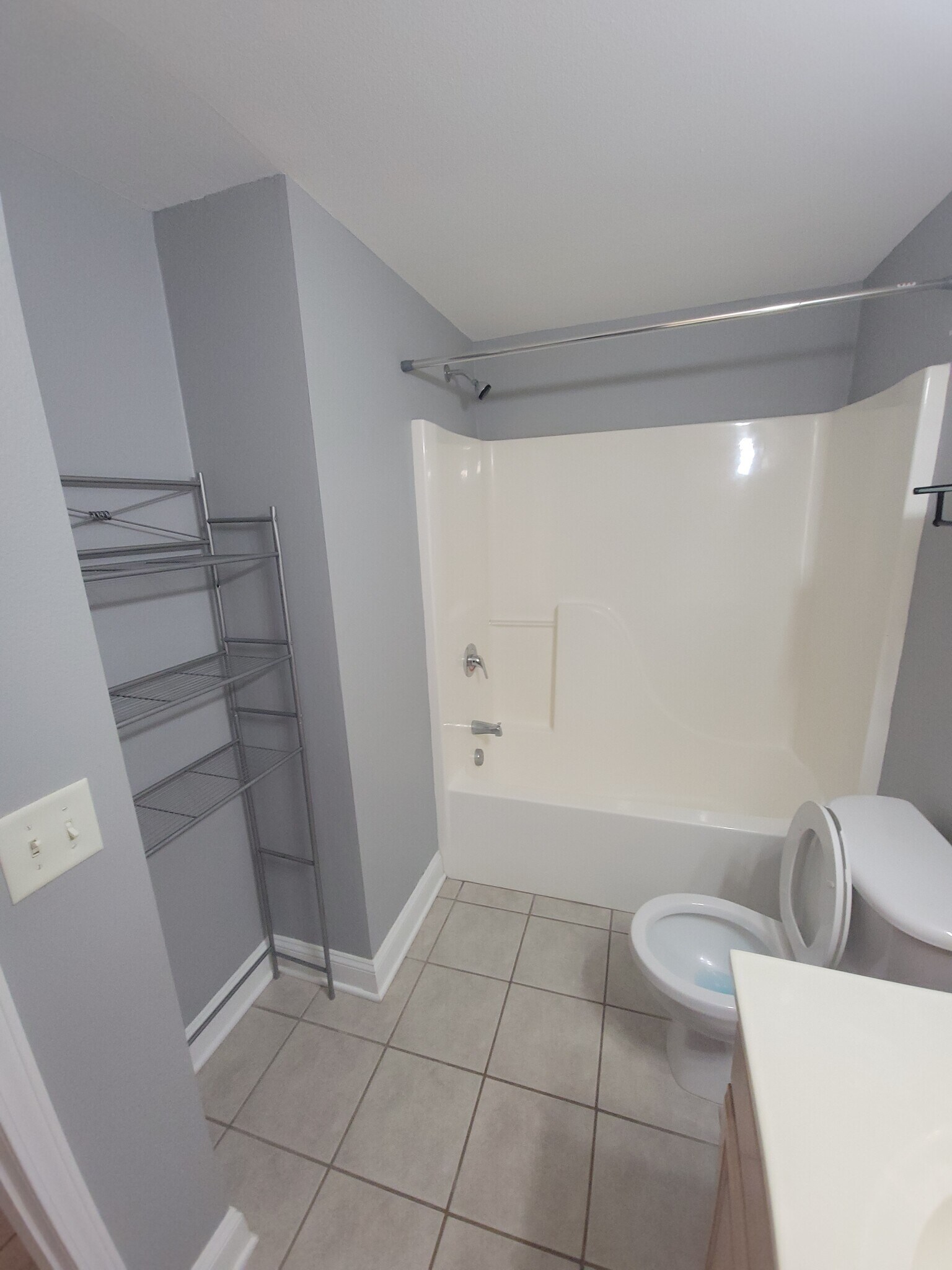 Building Photo - 6026 E Fieldstone Hills Dr