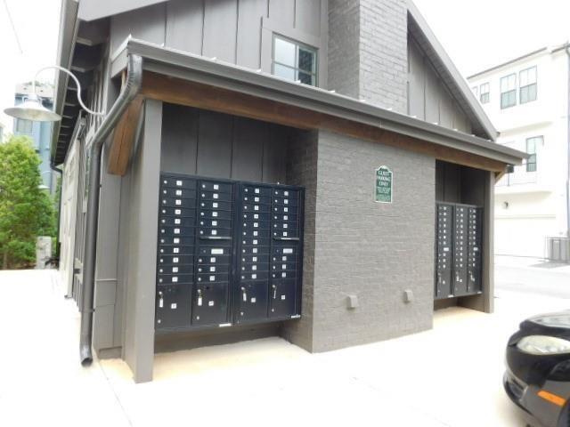 Building Photo - 139 Pacer Pl