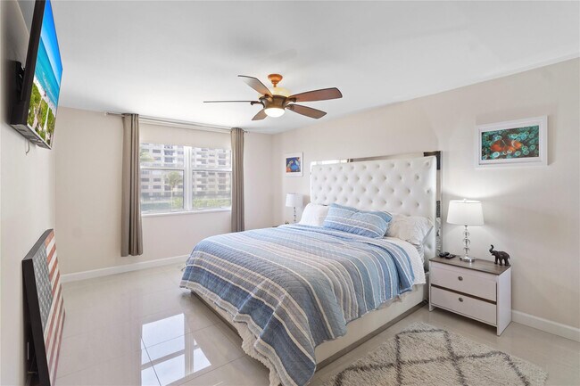 Building Photo - 5200 N Ocean Blvd