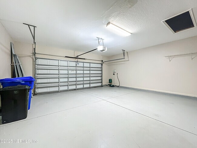 Building Photo - 346 Hefferon Dr