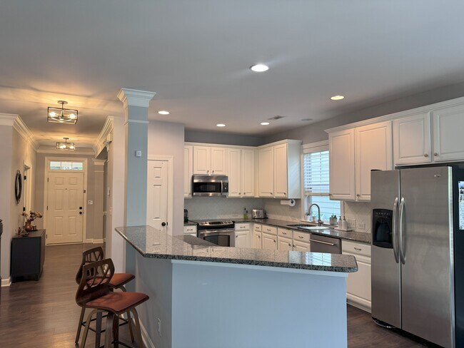 Building Photo - 17817 Overland Forest Dr