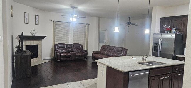 Building Photo - 116 Azimuth Dr