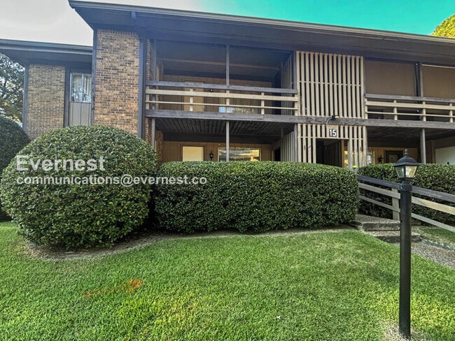 Building Photo - 2812 Georgetown Dr