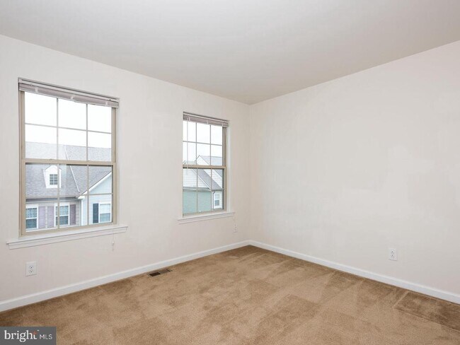 Building Photo - 15 Eagle Ln