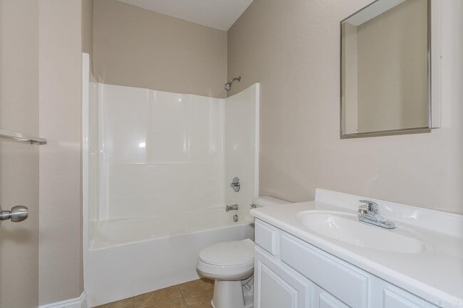 Building Photo - 1216 Sadie Dr