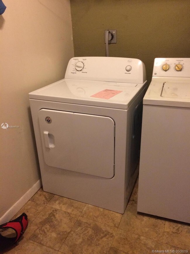 Building Photo - 4740 NW 102nd Ave