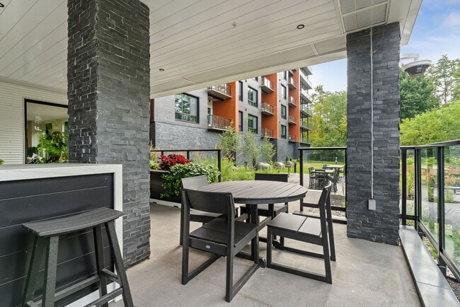 Building Photo - Bright South Corner Home with Park Views –...