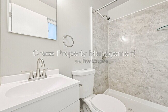 Building Photo - 1333 S Kendall Ct