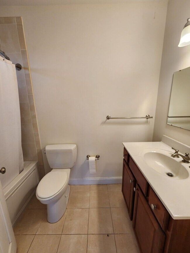 Building Photo - Black Mountain Rental-Mountain Views