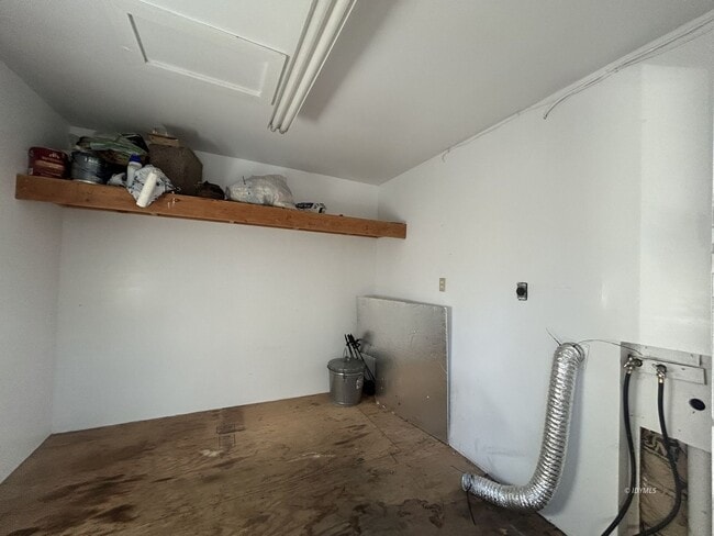 Building Photo - Cute Single Story Cabin in the Woods for Rent