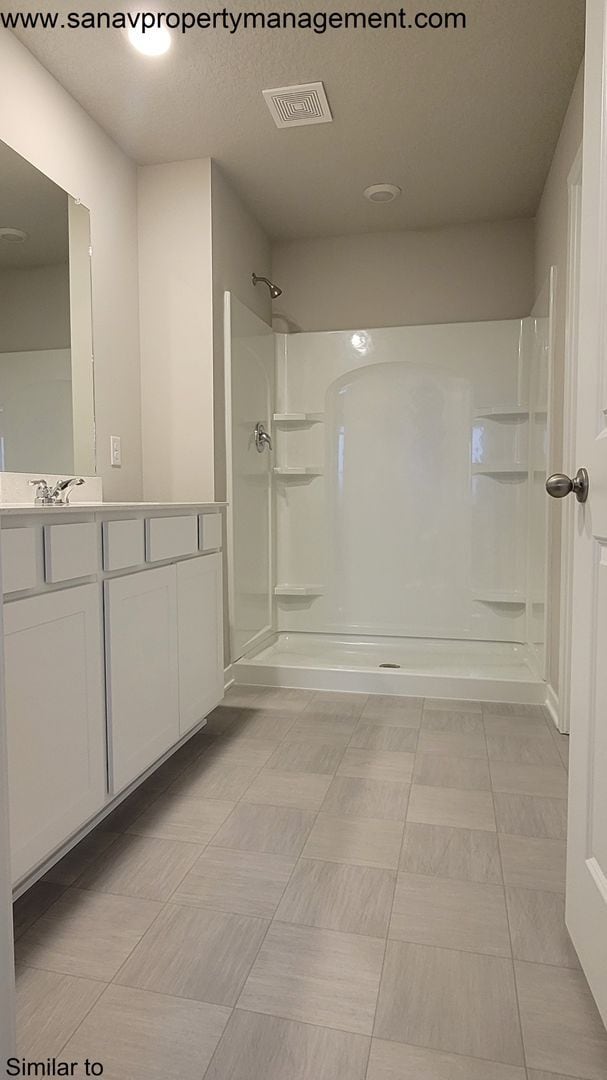 Building Photo - Turnkey Elegance: 4BR, 2.5BA Two-Story Haven with Gourmet Kitchen & Luxurious Master Suite!-3 CAR...