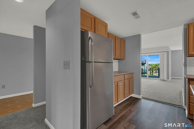 Building Photo - 1128 Windward Rd