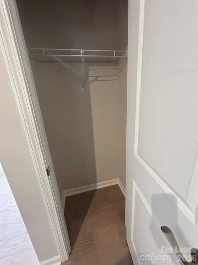 Building Photo - 5200 Somerset Hill Ln