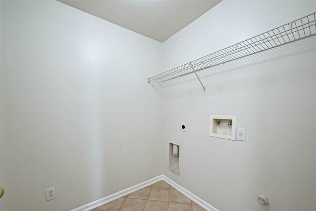 Building Photo - 9006 N Jewel Bend Ln