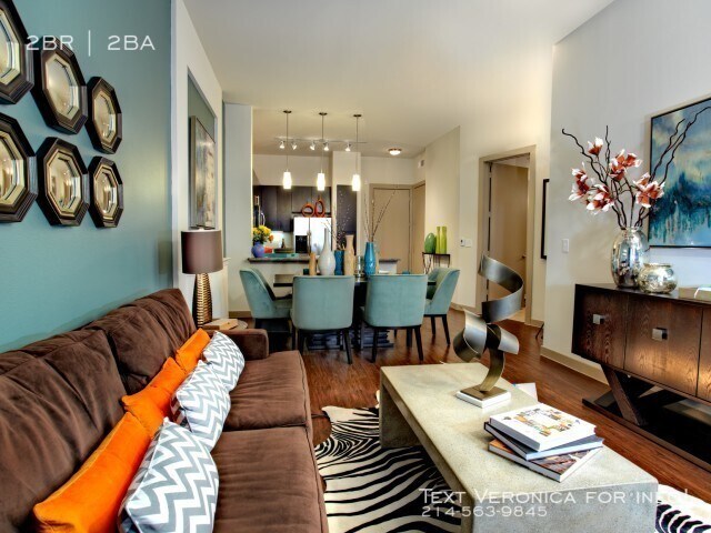 Building Photo - 2660 Apartments