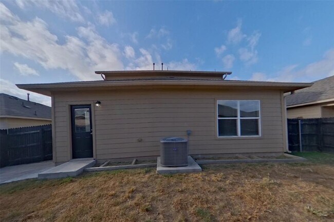 Building Photo - 15012 Custis Ln