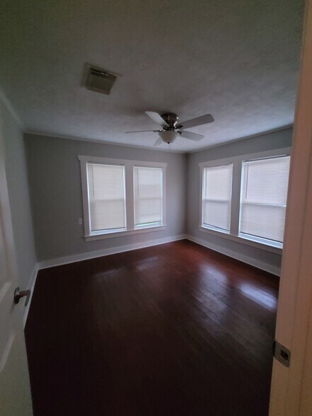 Building Photo - 1722 Tabor St