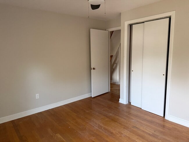 Building Photo - 36 Colonial Dr