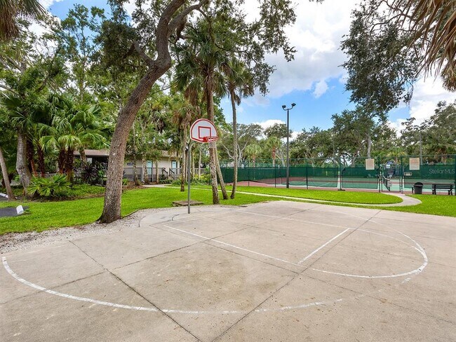Building Photo - 1756 Cottonwood Trail