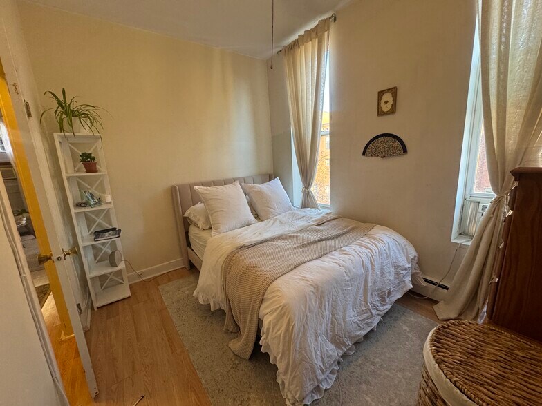 Building Photo - 3 Union Park