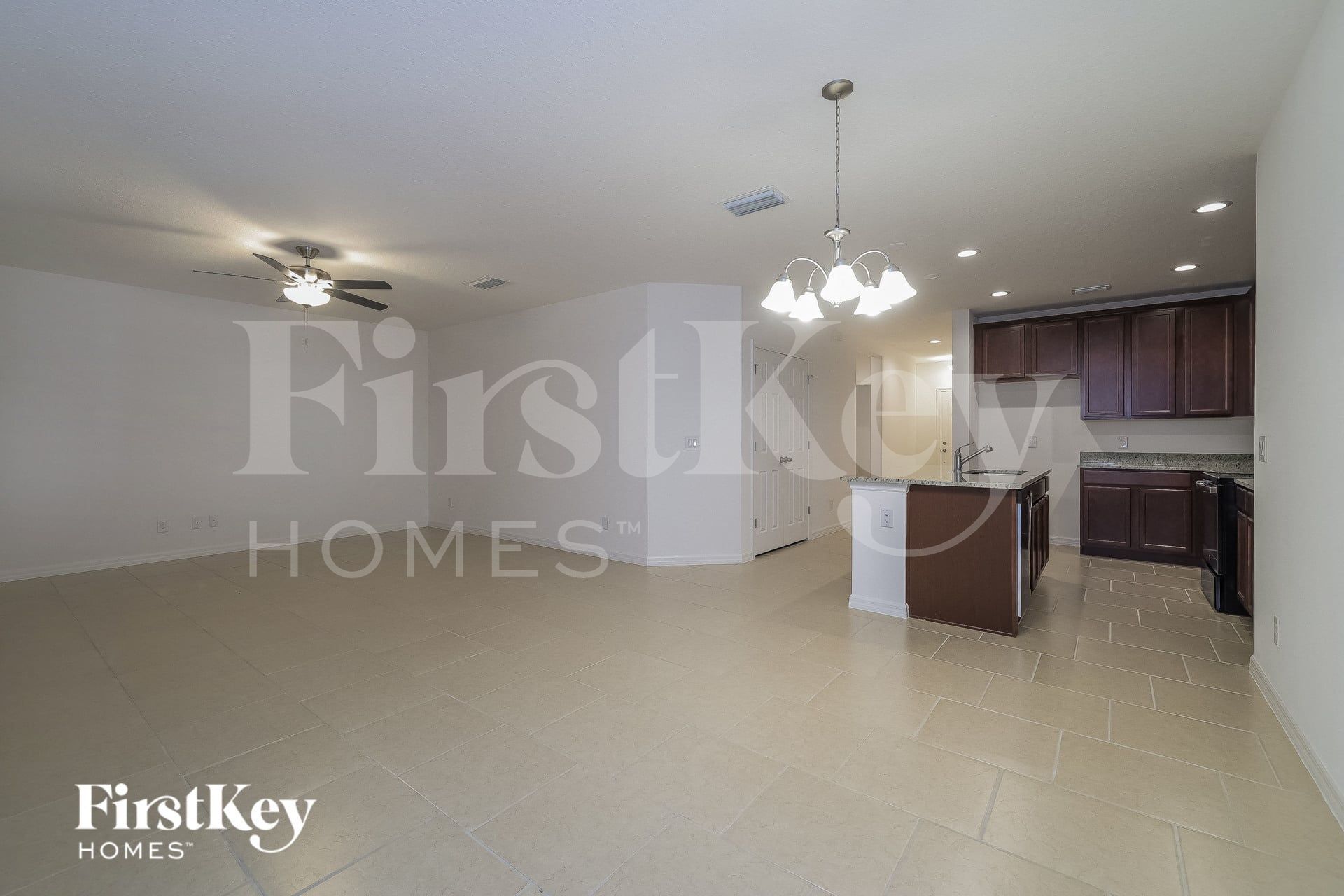 Building Photo - 845 Avenal Ln