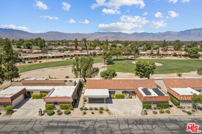 Building Photo - 40513 Bay Hill Way