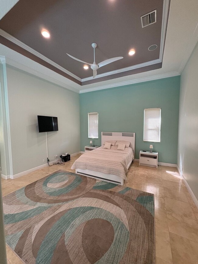 Building Photo - Spacious 3/3.5 3 car garage home in Palm City
