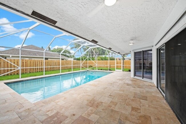Building Photo - 20951 Chisolm Way