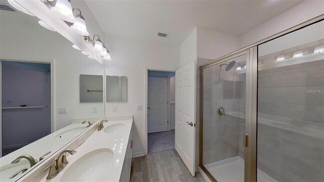 Building Photo - 3008 Via Sienna Cir