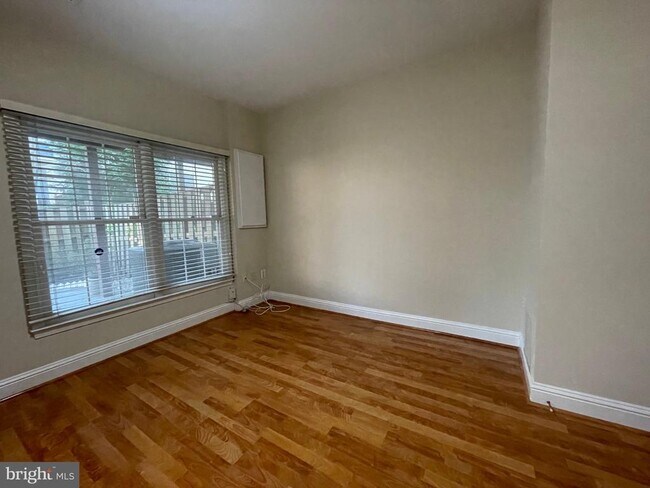 Building Photo - 1030 Grand Oak Way