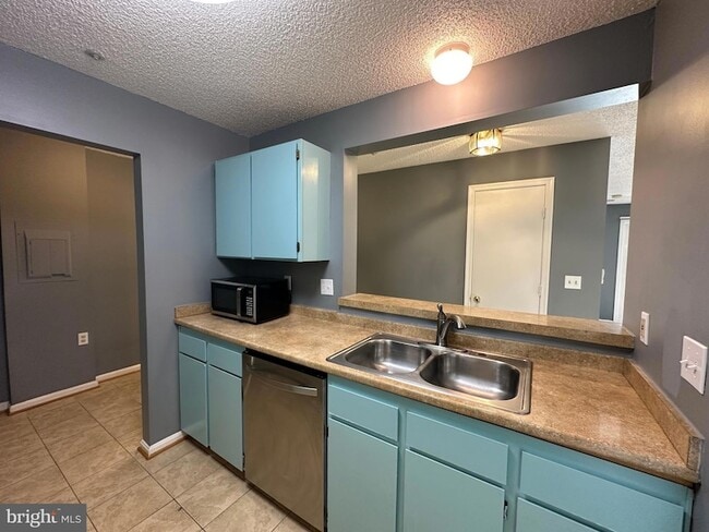 Building Photo - 12907 Churchill Ridge Cir