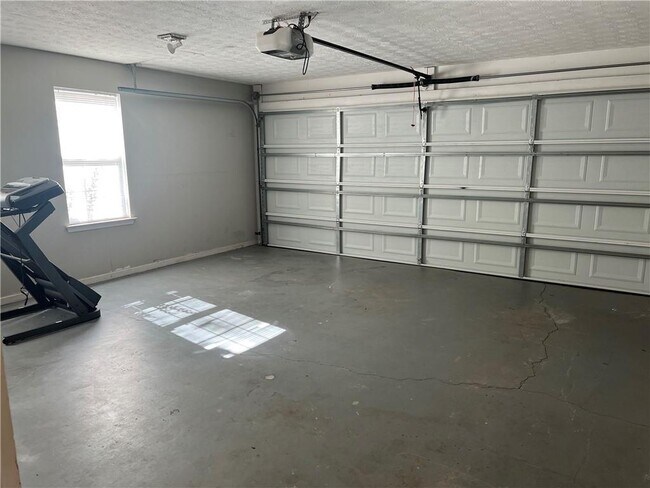 Building Photo - 6441 Wildwood Trail