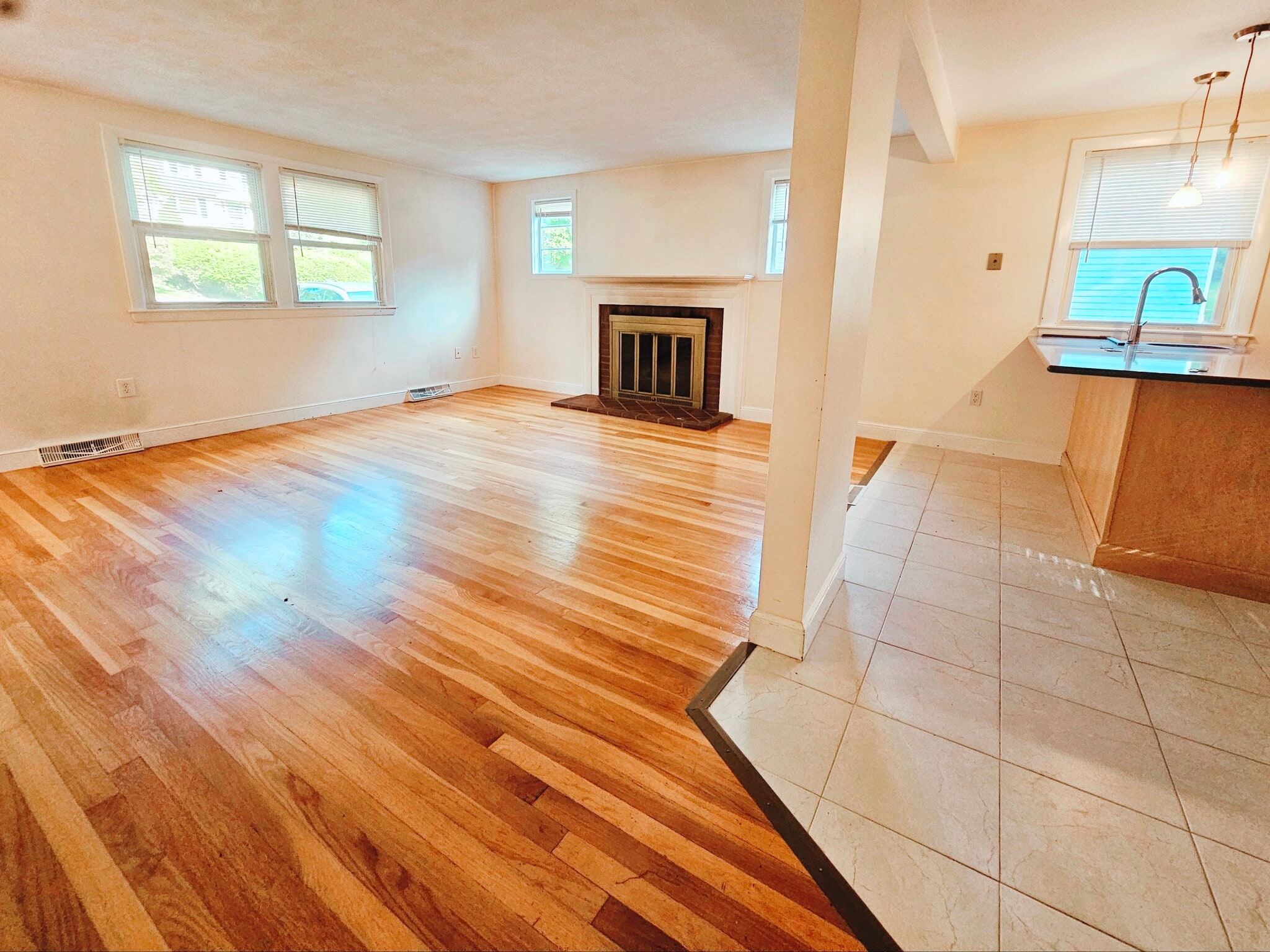 Building Photo - 11 Rockland Pl